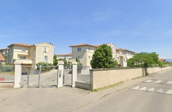 Type 3 avec terrasse et garage