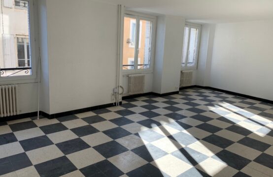 Appartement F4 en centre-ville